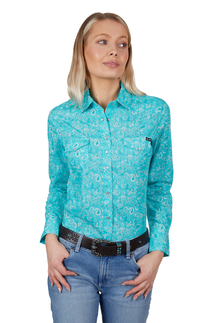 Wrangler Women’s Gabby Print Western Long Sleeve Shirt